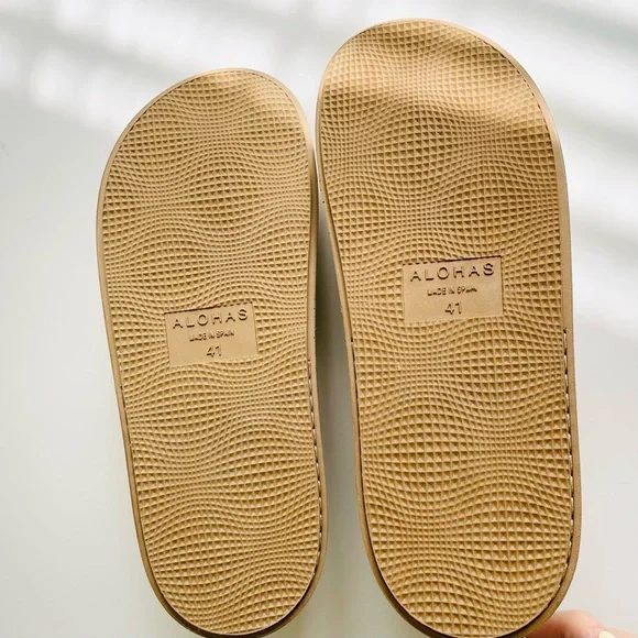 ALOHAS SIZE 41 Harper Leather Slingback Buckled Sandal in Cream